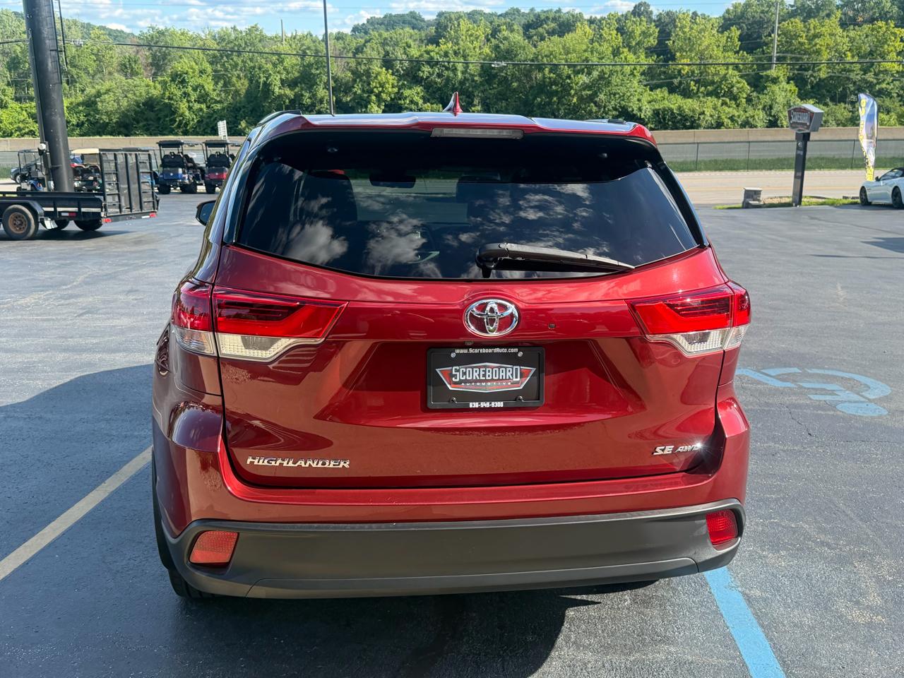Toyota Highlander SE V6 AWD (Natl) 2018