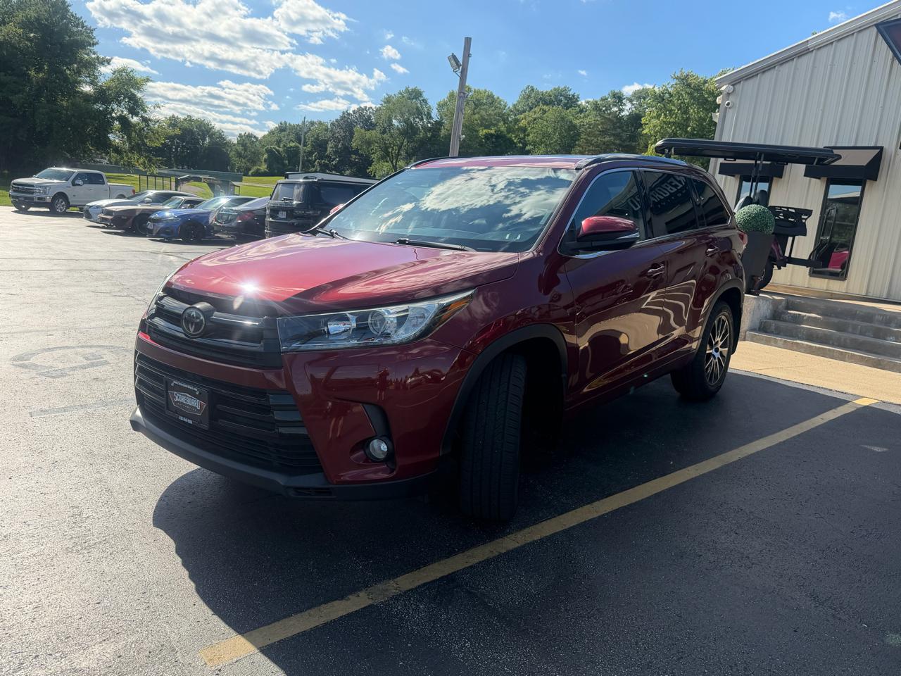 Toyota Highlander SE V6 AWD (Natl) 2018