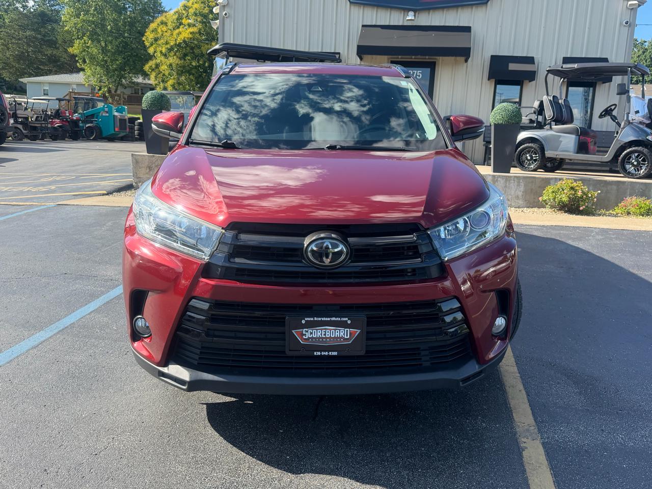 Toyota Highlander SE V6 AWD (Natl) 2018