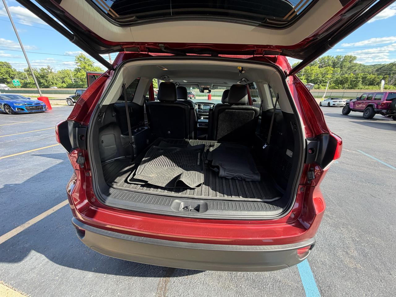 Toyota Highlander SE V6 AWD (Natl) 2018