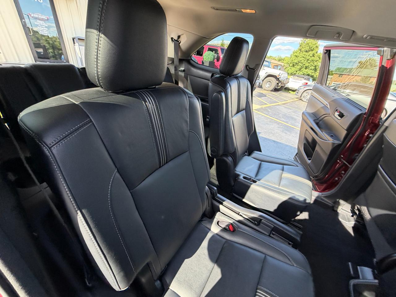 Toyota Highlander SE V6 AWD (Natl) 2018