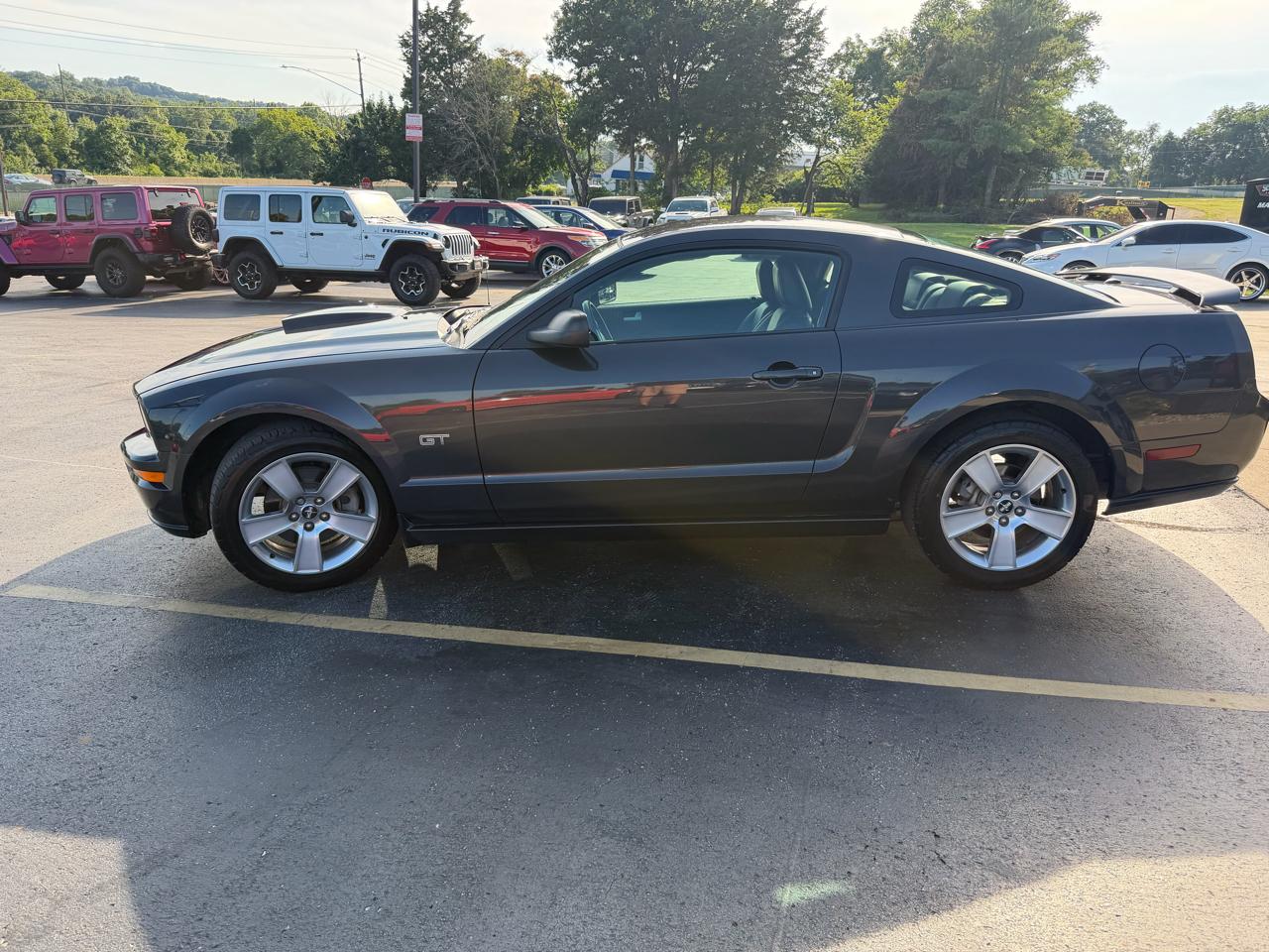 Ford Mustang 2dr Cpe GT Deluxe 2007