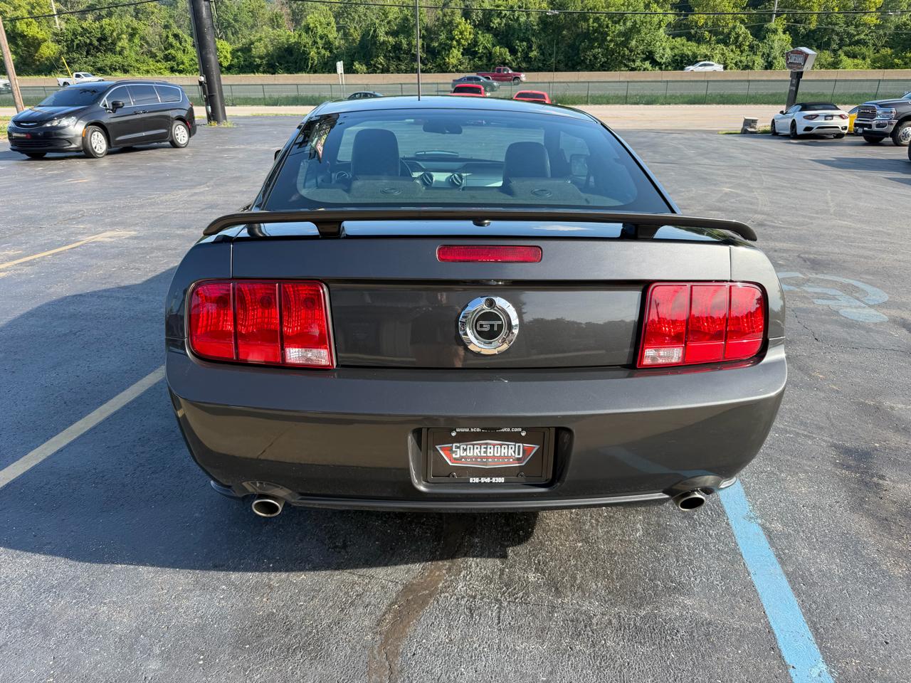 Ford Mustang 2dr Cpe GT Deluxe 2007