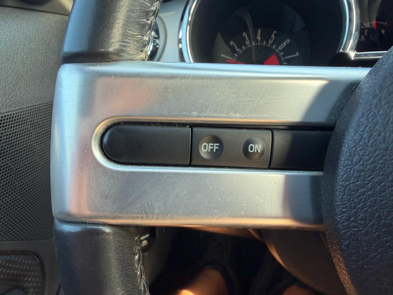 Ford Mustang 2dr Cpe GT Deluxe 2007