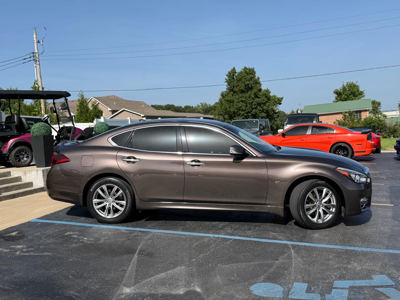 Infiniti Q70 4dr Sdn V6 AWD 2015