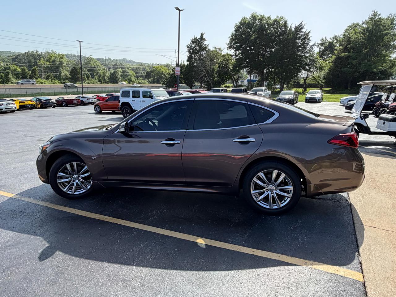 Infiniti Q70 4dr Sdn V6 AWD 2015