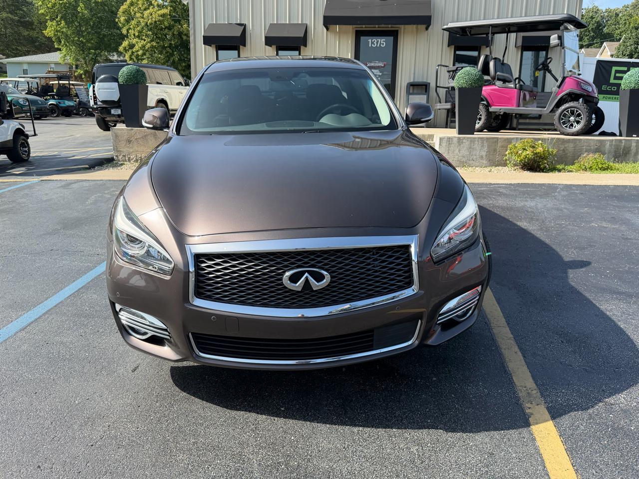Infiniti Q70 4dr Sdn V6 AWD 2015