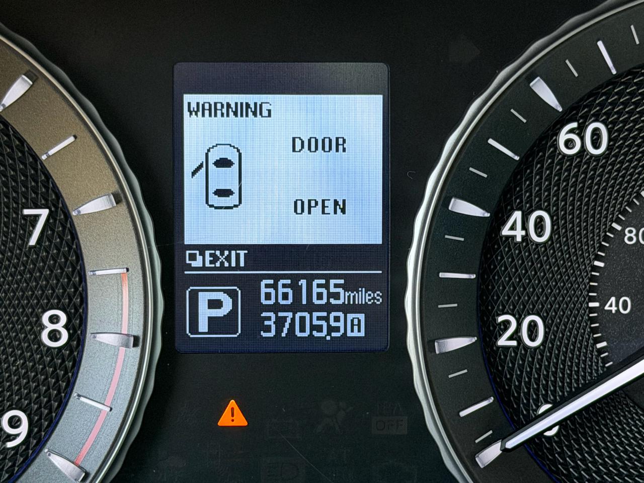 Infiniti Q70 4dr Sdn V6 AWD 2015