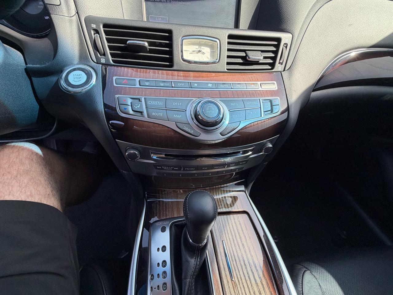 Infiniti Q70 4dr Sdn V6 AWD 2015