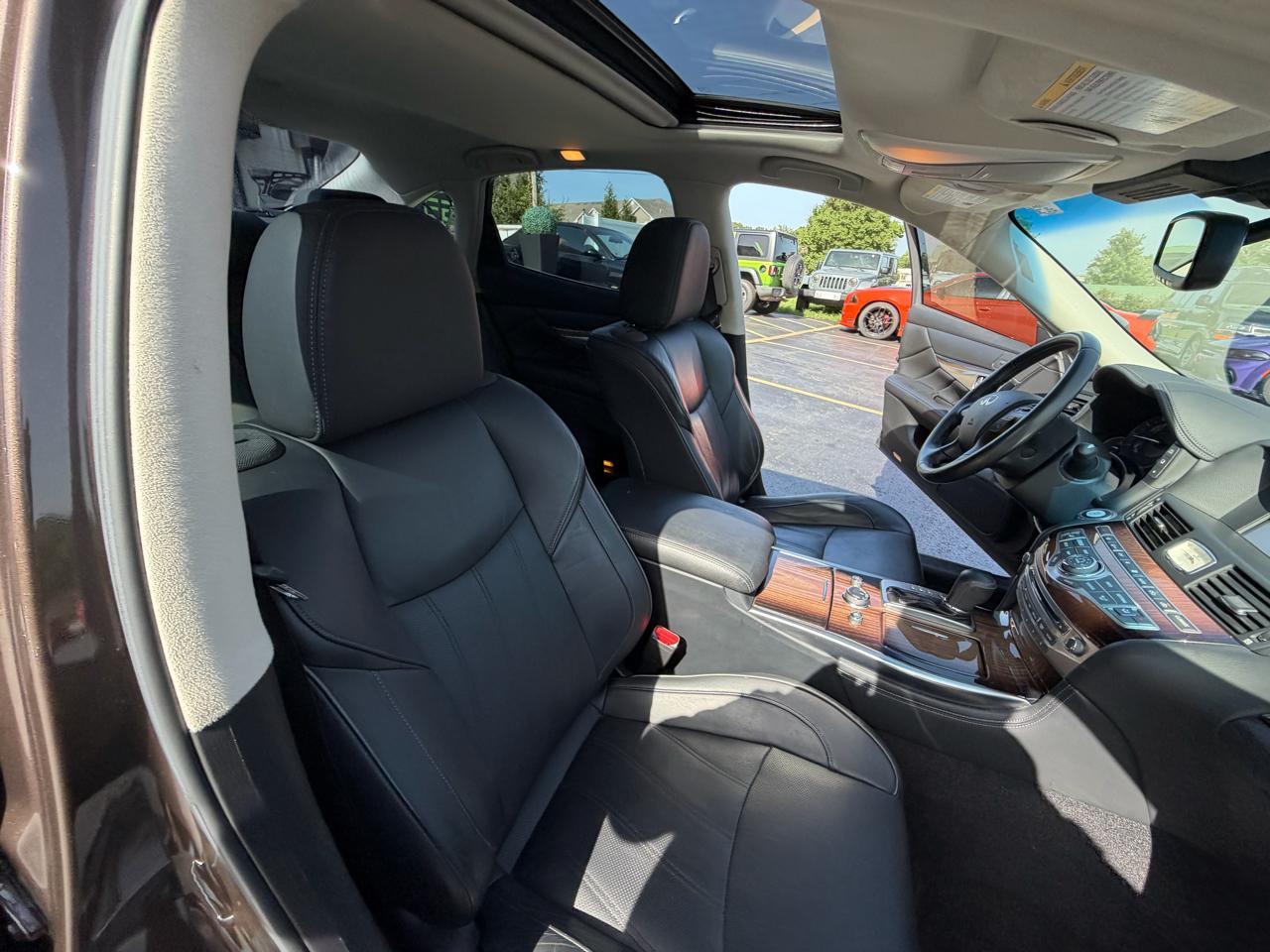 Infiniti Q70 4dr Sdn V6 AWD 2015