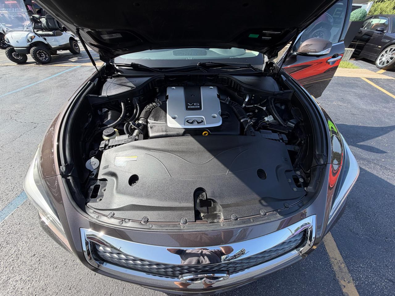 Infiniti Q70 4dr Sdn V6 AWD 2015