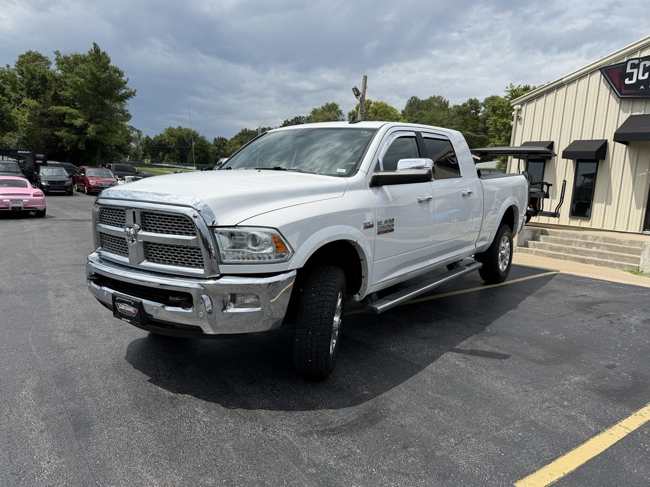 RAM 2500 Laramie 4x4 Mega Cab 6'4" Box 2018