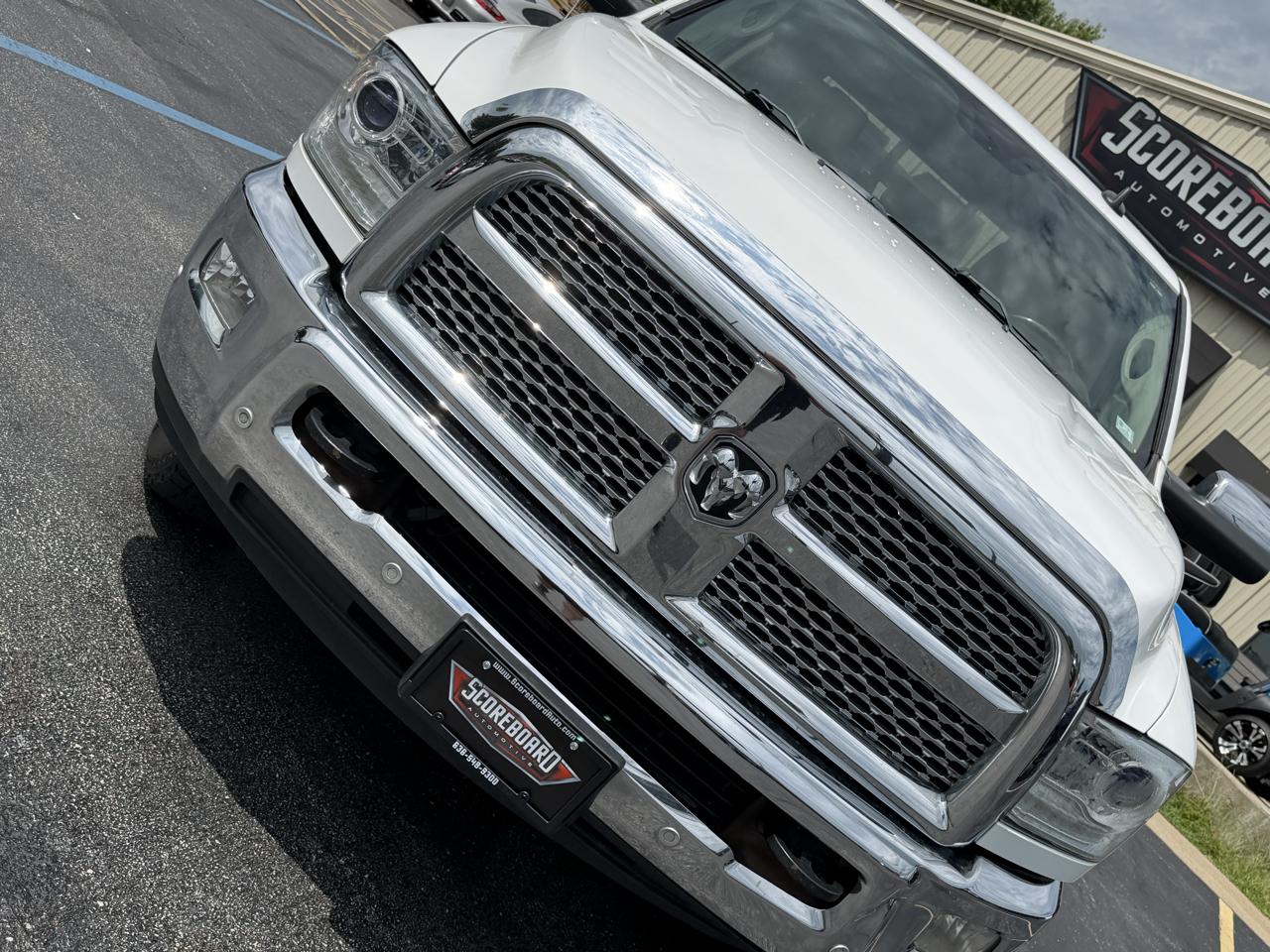 RAM 2500 Laramie 4x4 Mega Cab 6'4" Box 2018