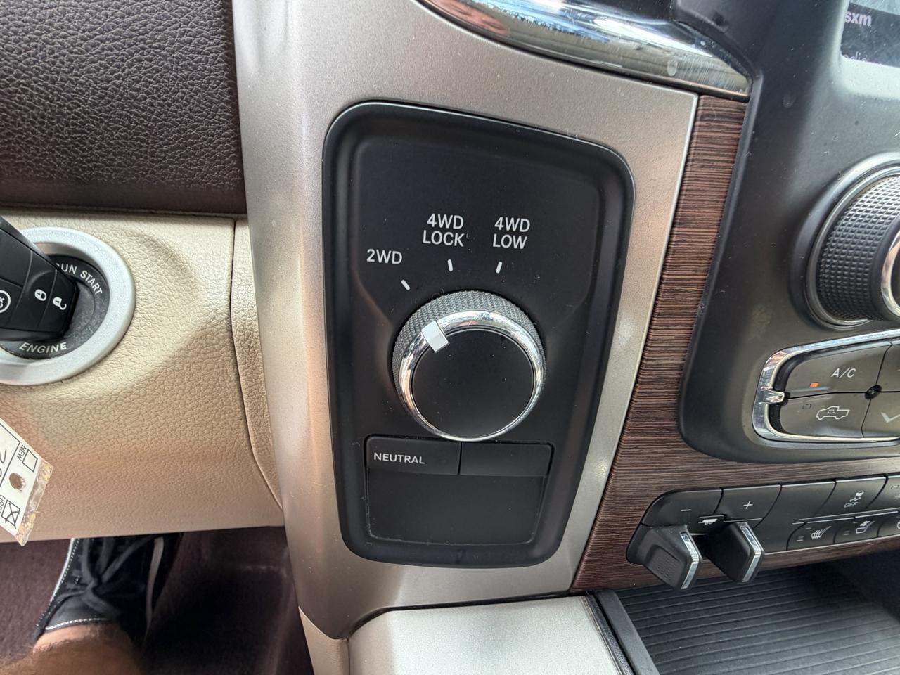 RAM 2500 Laramie 4x4 Mega Cab 6'4" Box 2018