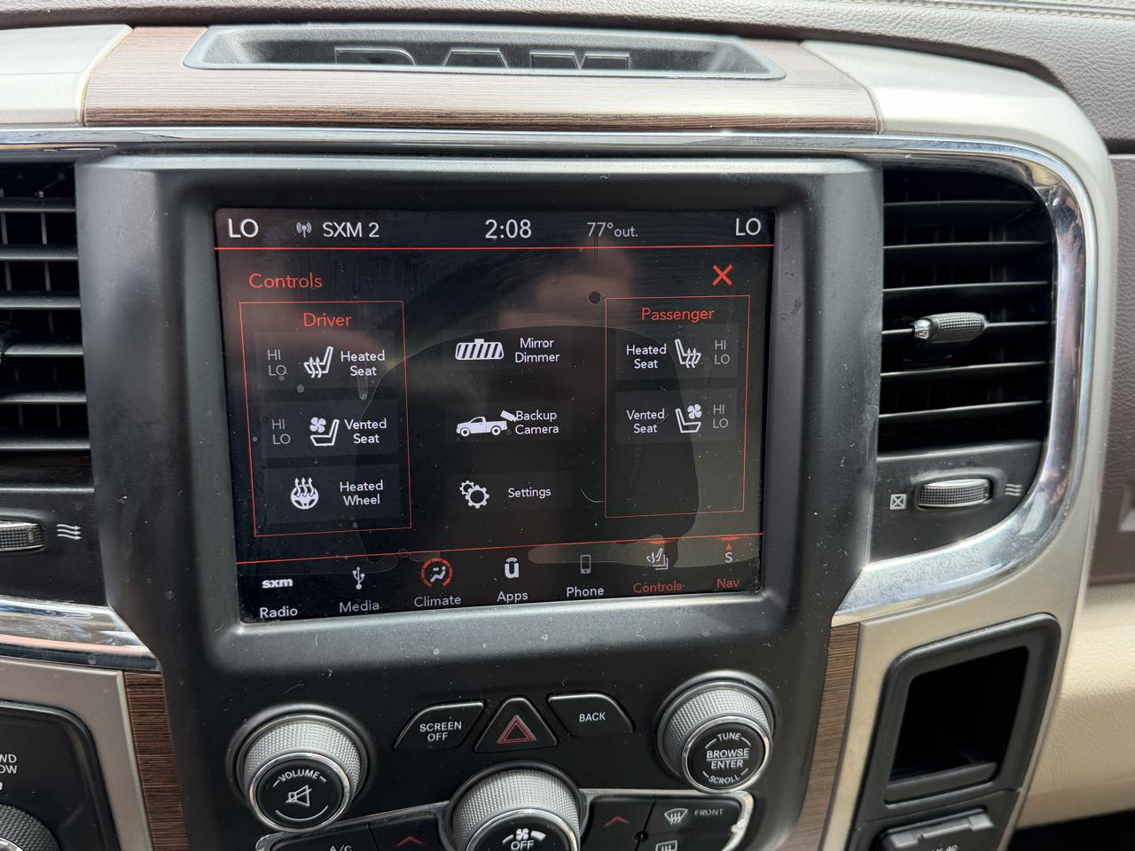 RAM 2500 Laramie 4x4 Mega Cab 6'4" Box 2018