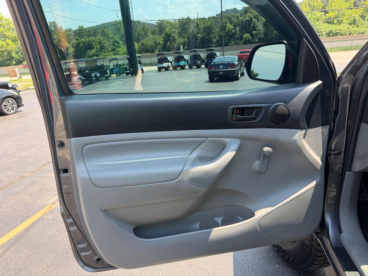Toyota Tacoma  2014