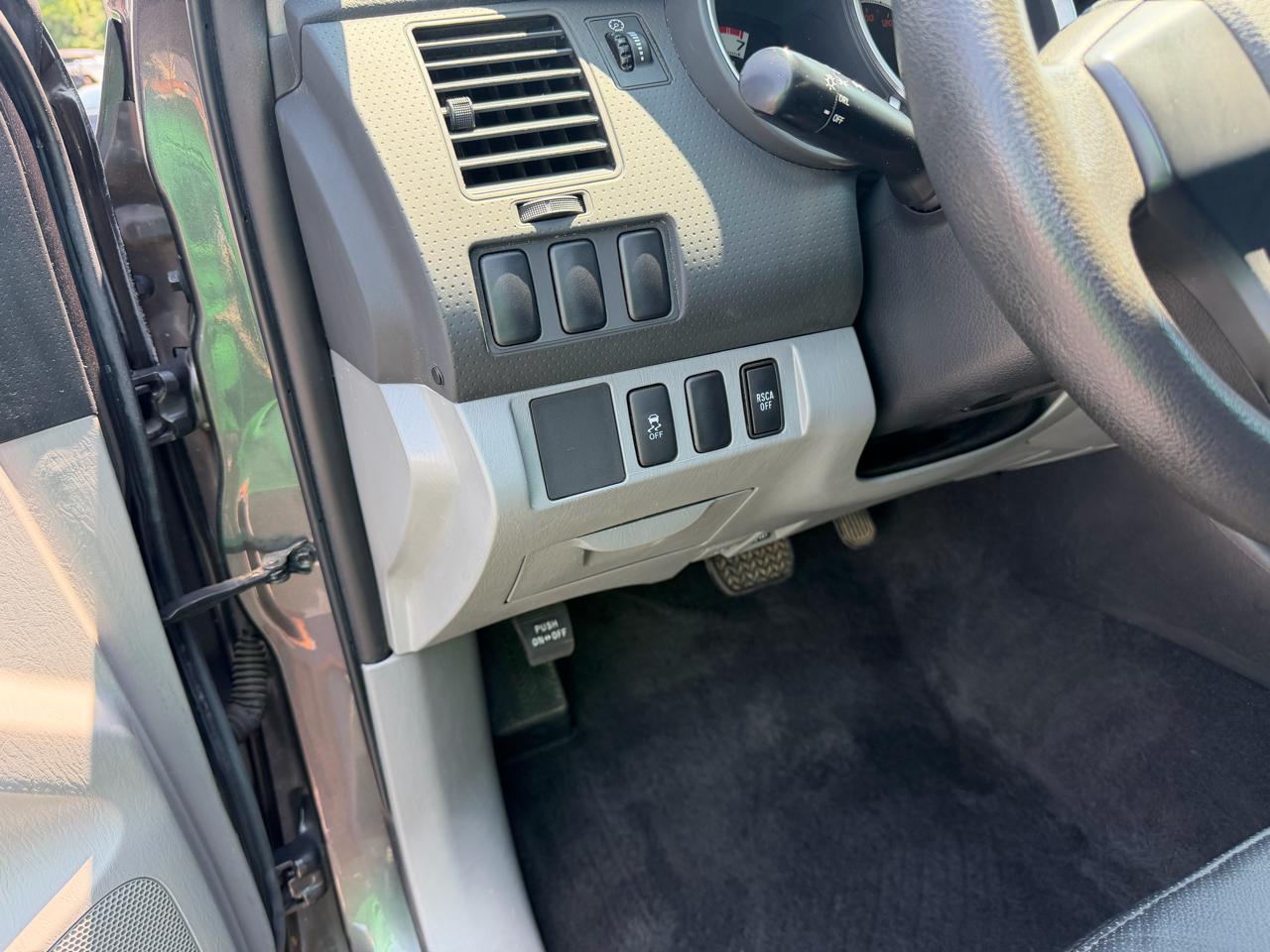 Toyota Tacoma  2014