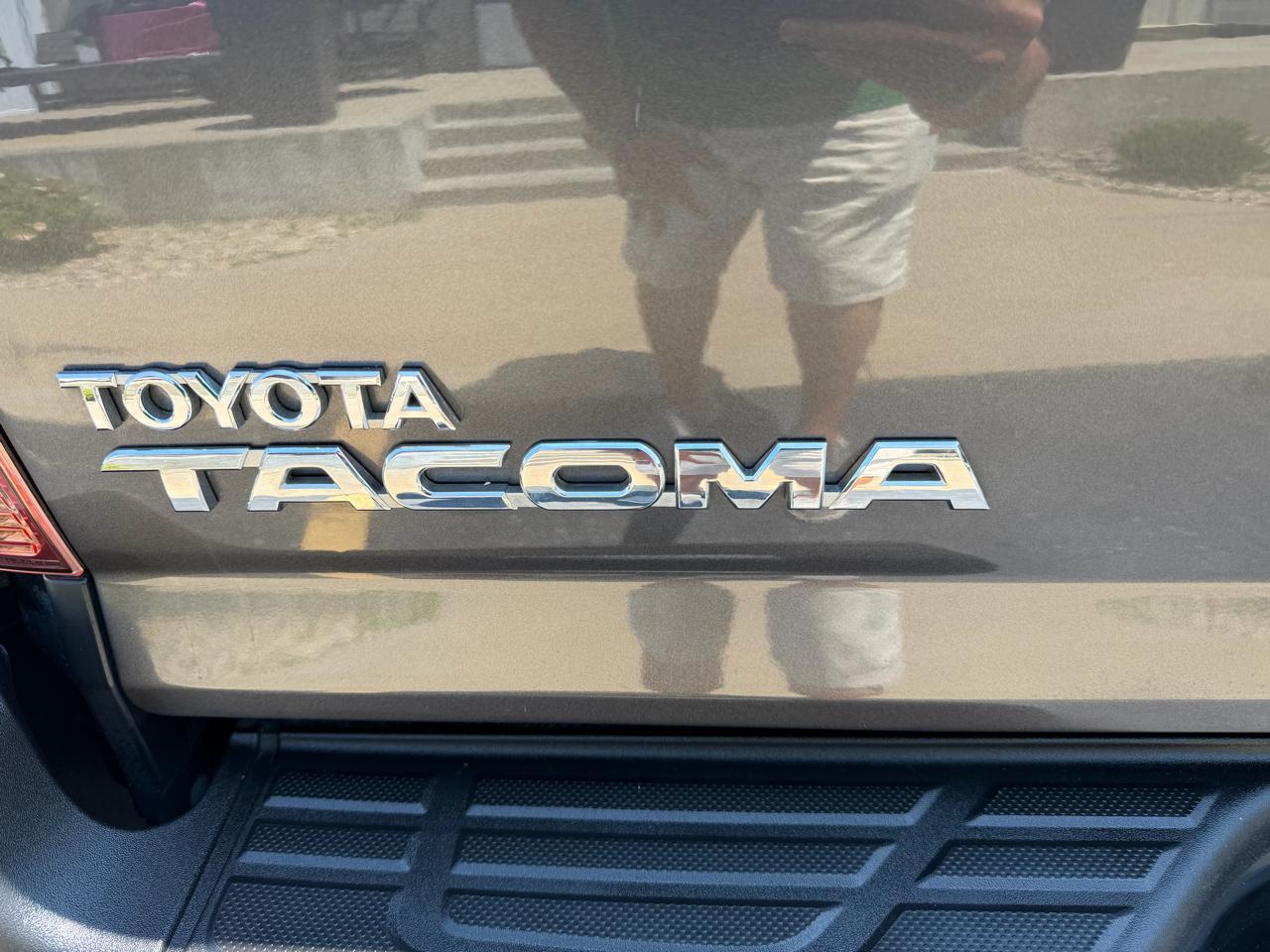 Toyota Tacoma  2014