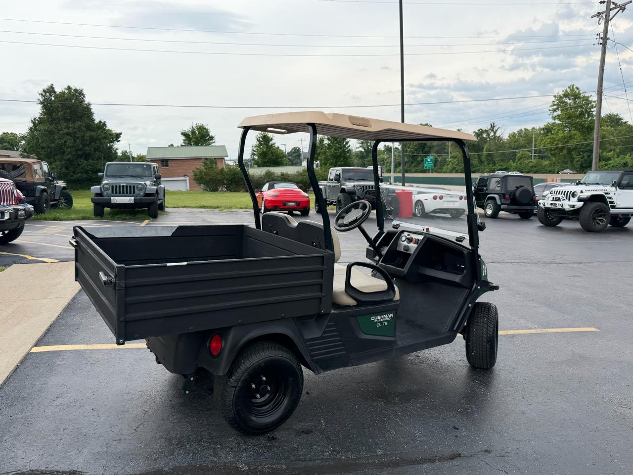 Cushman Hauler  2024
