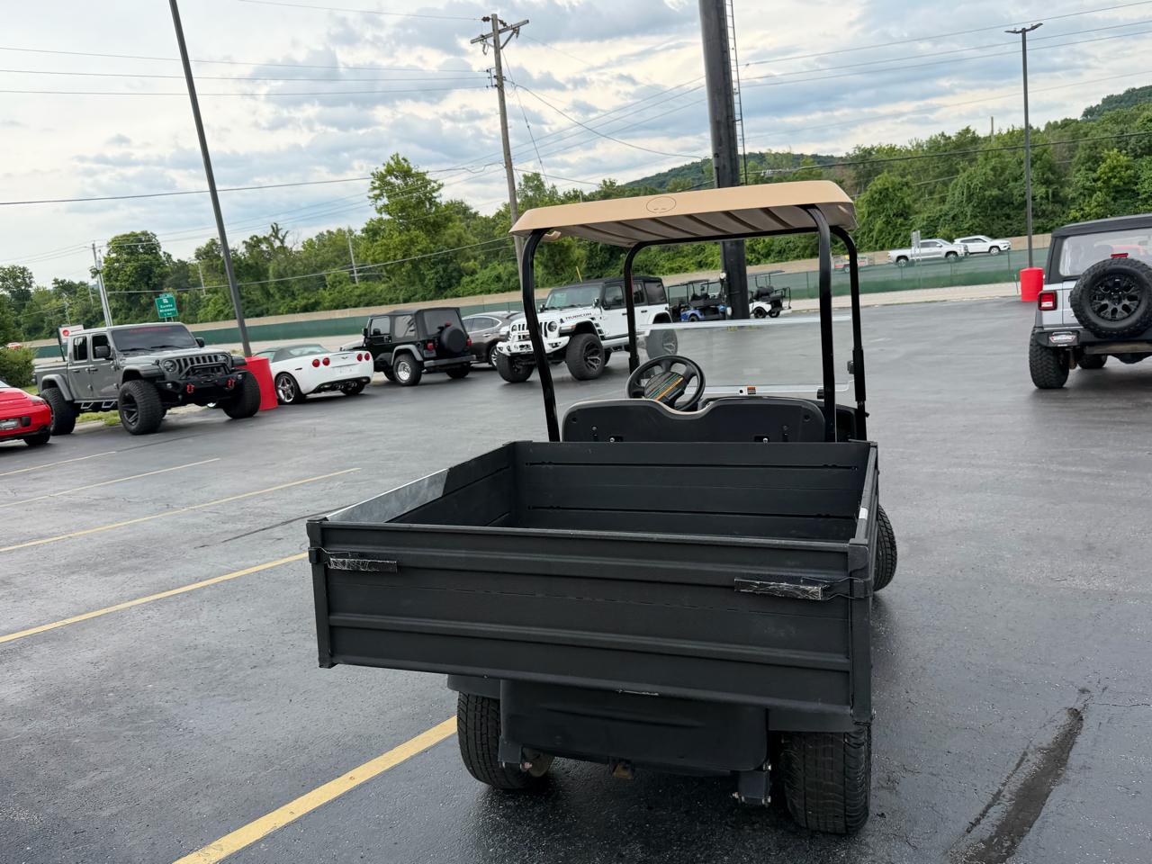 Cushman Hauler  2024