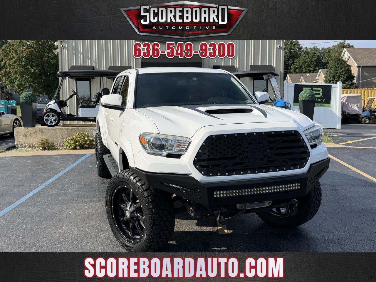 Toyota Tacoma SR5 Double Cab 5' Bed V6 4x4 AT (Natl) 2017