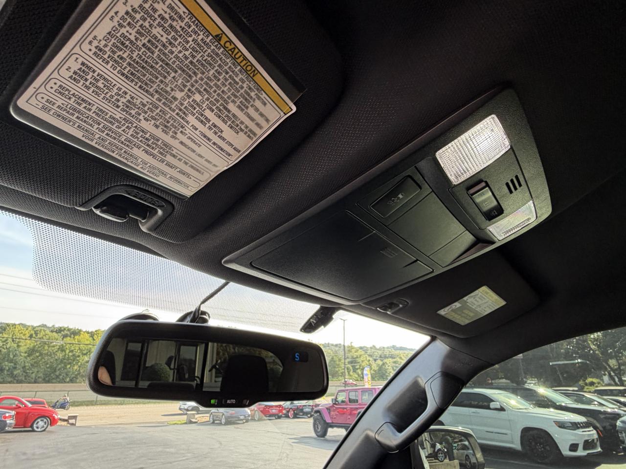 Toyota Tacoma SR5 Double Cab 5' Bed V6 4x4 AT (Natl) 2017