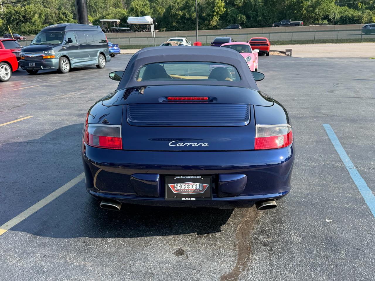 Porsche 911 Carrera 2dr Carrera Cabriolet 6-Spd Manual 2002