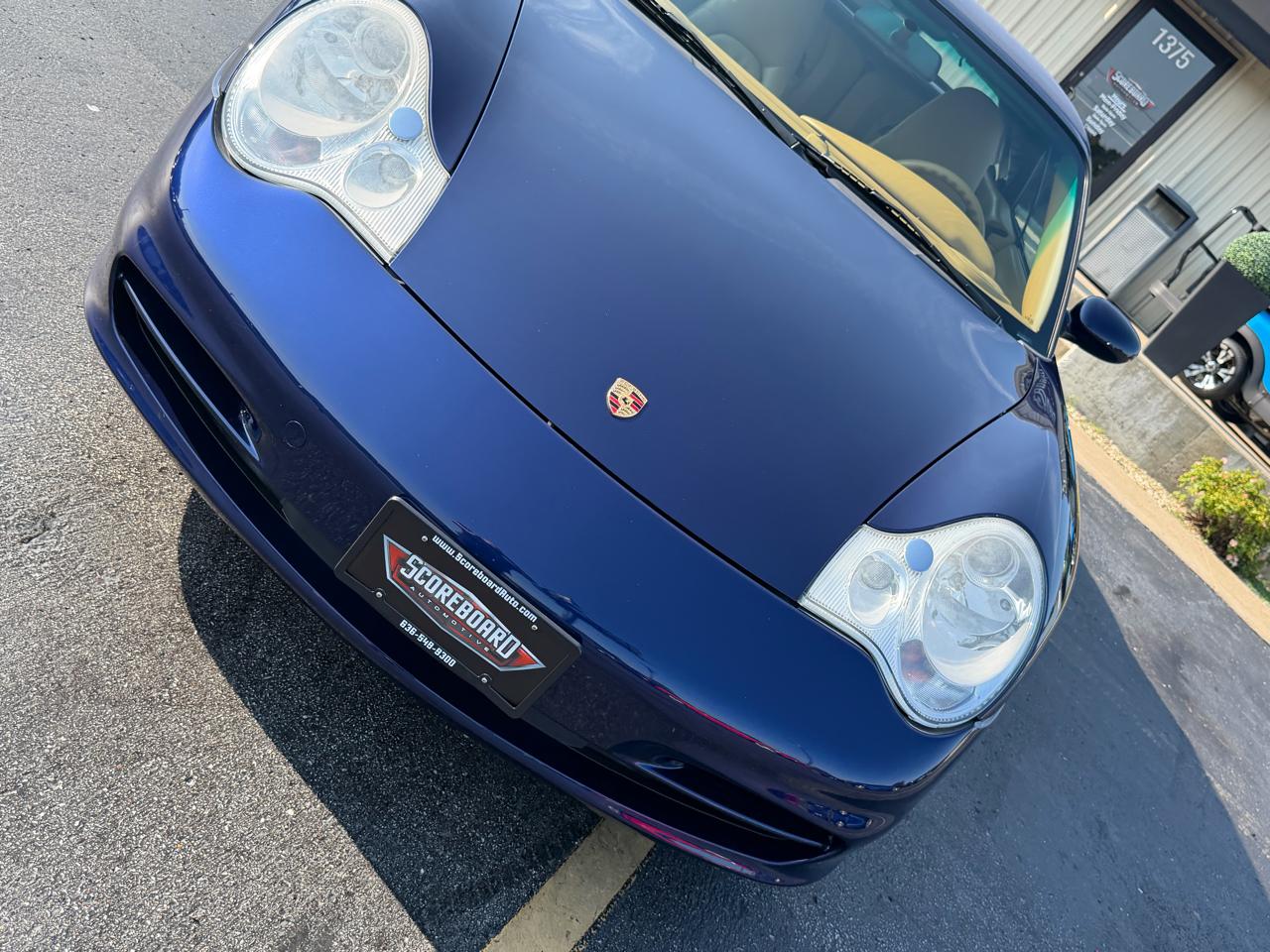 Porsche 911 Carrera 2dr Carrera Cabriolet 6-Spd Manual 2002