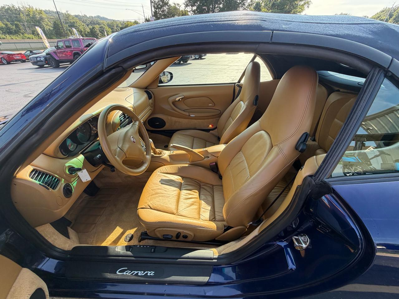 Porsche 911 Carrera 2dr Carrera Cabriolet 6-Spd Manual 2002