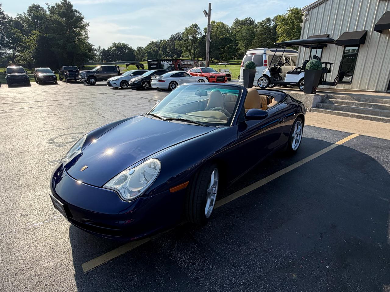 Porsche 911 Carrera 2dr Carrera Cabriolet 6-Spd Manual 2002