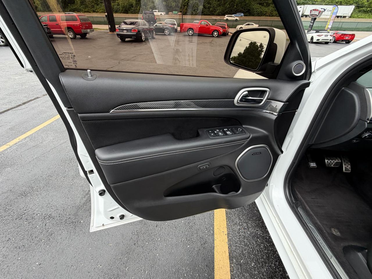 Jeep Grand Cherokee 4WD 4dr SRT 2017