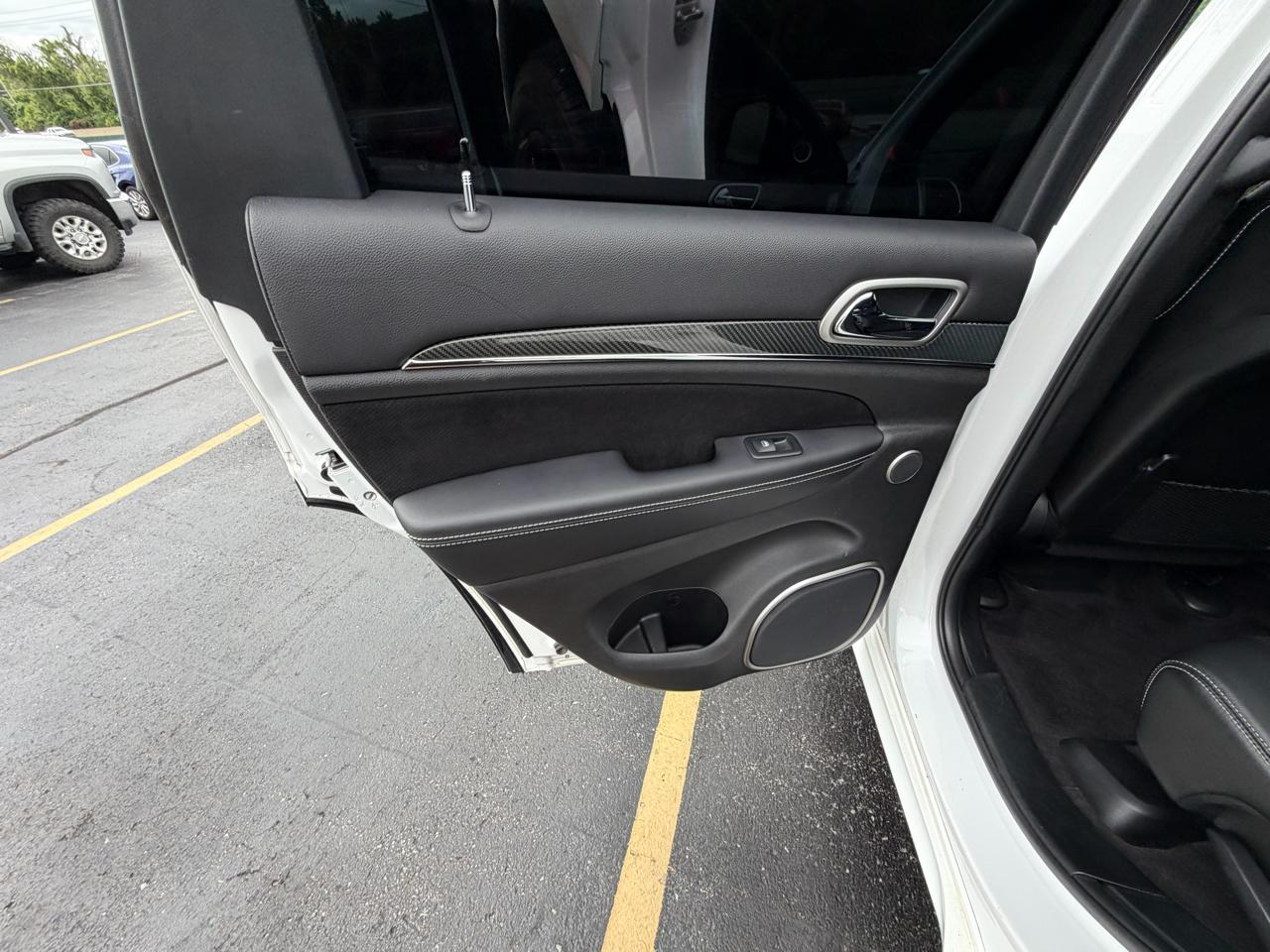 Jeep Grand Cherokee 4WD 4dr SRT 2017