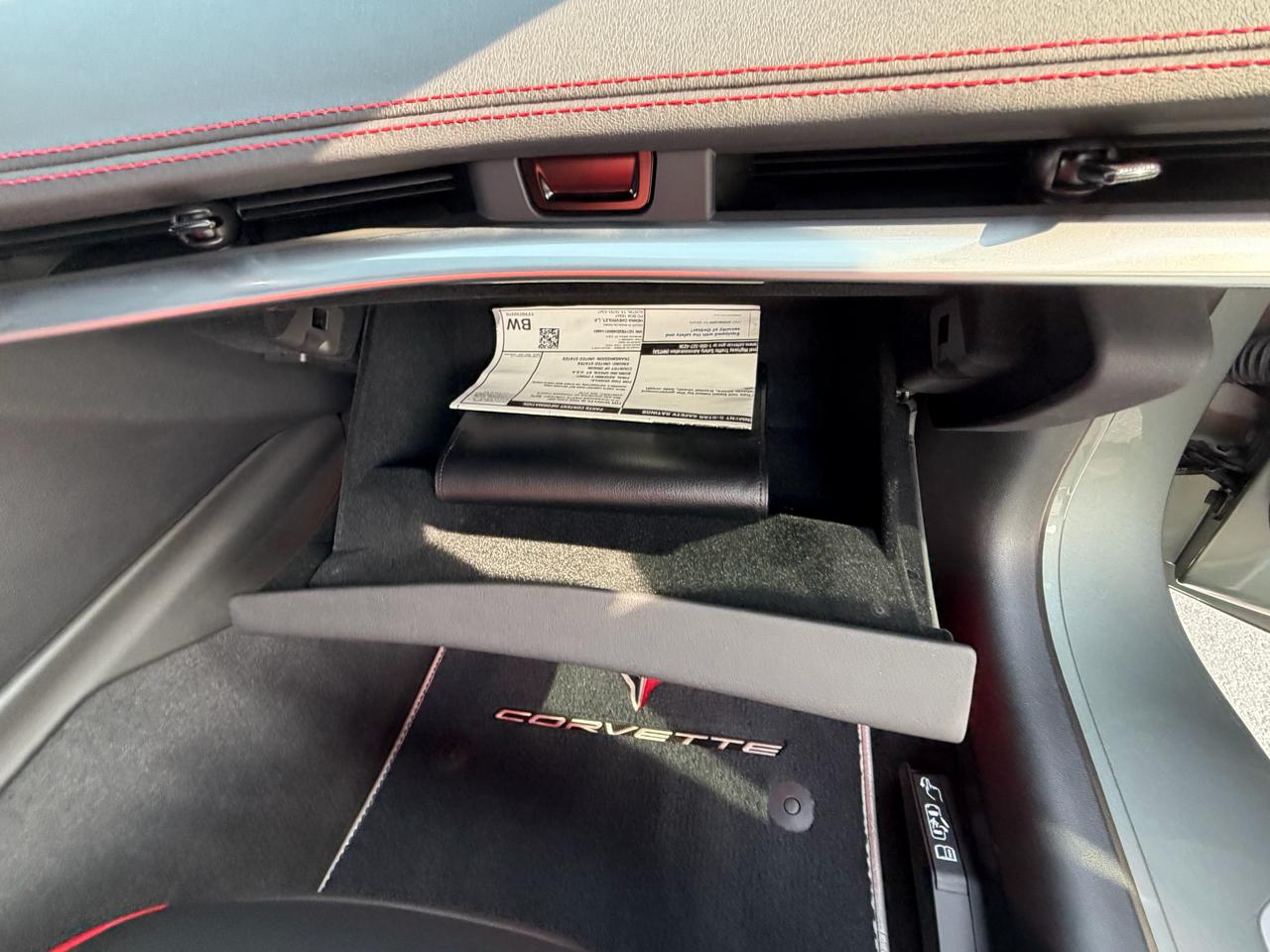 Chevrolet Corvette 2dr Stingray Cpe w/2LT 2022