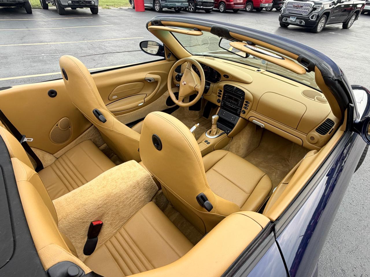 Porsche 911 Carrera 2dr Carrera Cabriolet 6-Spd Manual 2003
