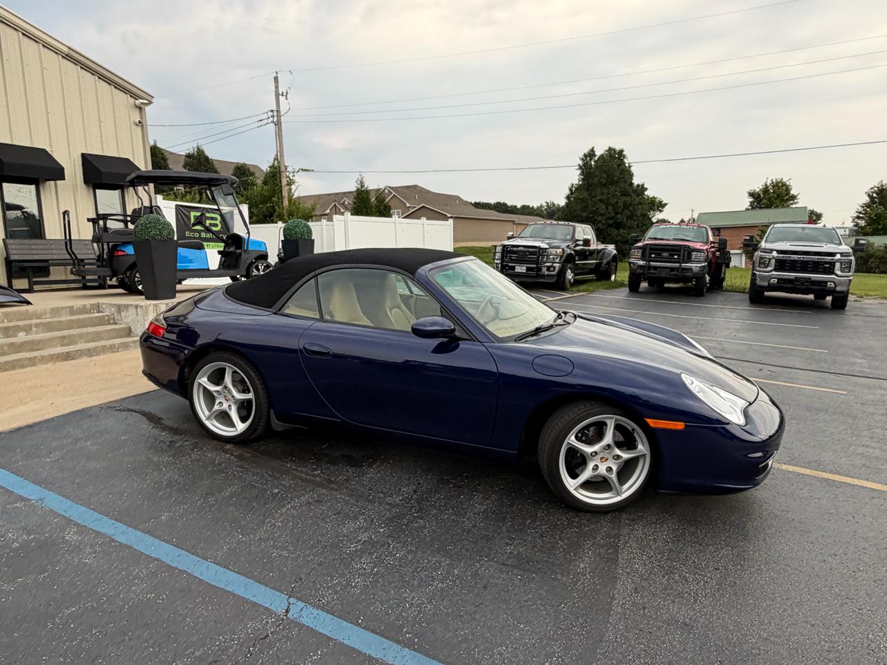 Porsche 911 Carrera 2dr Carrera Cabriolet 6-Spd Manual 2003