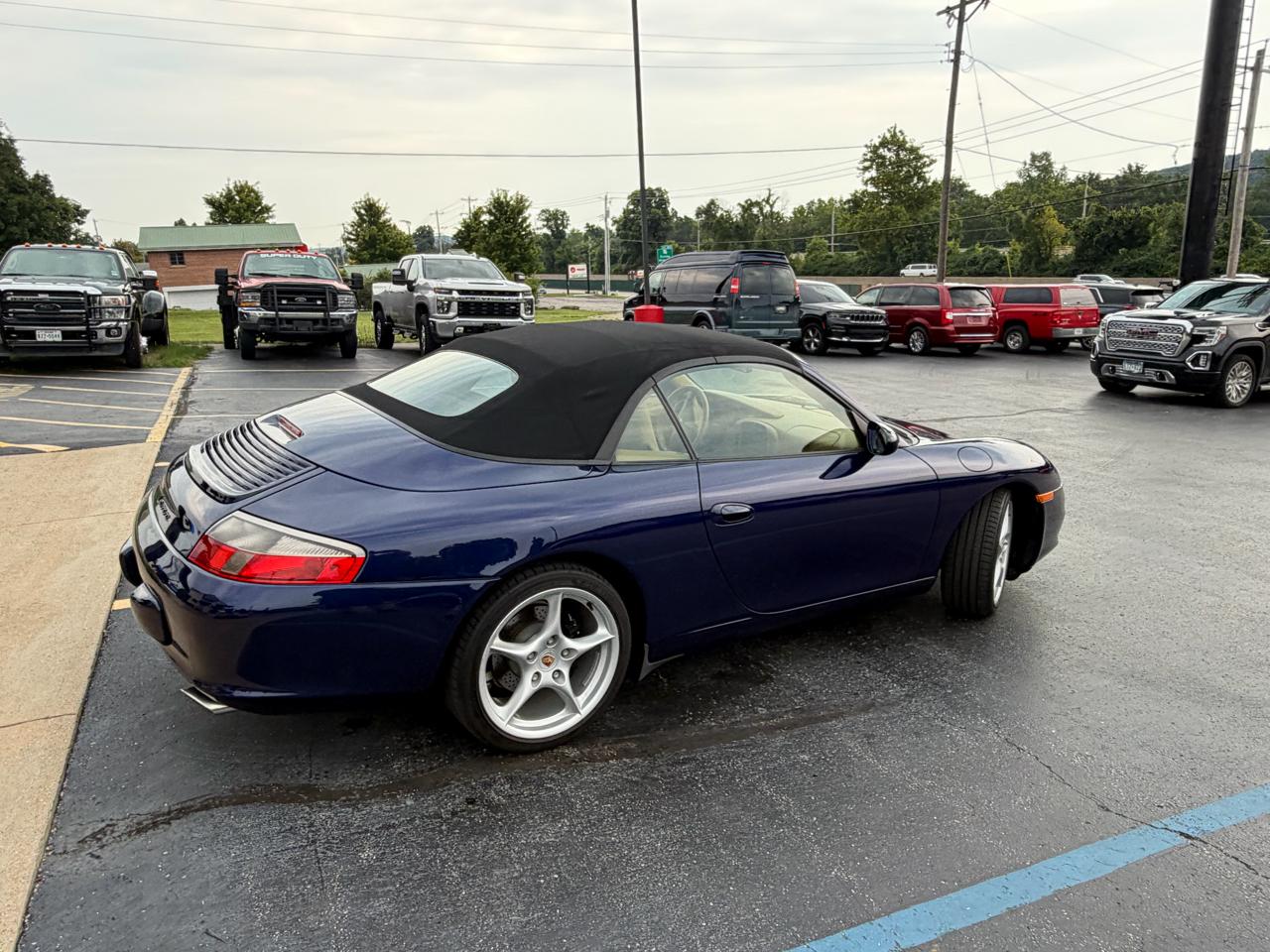 Porsche 911 Carrera 2dr Carrera Cabriolet 6-Spd Manual 2003