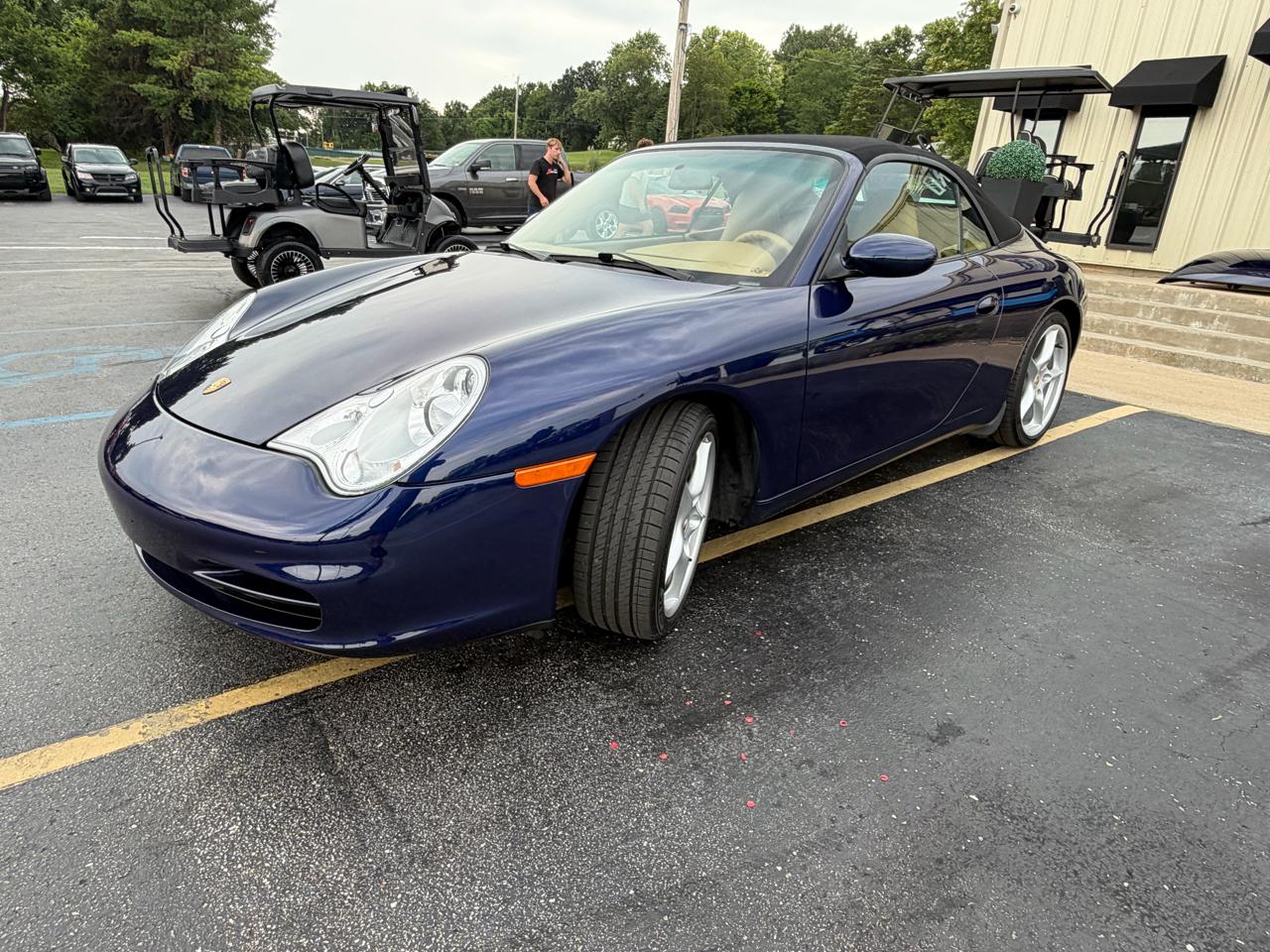 Porsche 911 Carrera 2dr Carrera Cabriolet 6-Spd Manual 2003