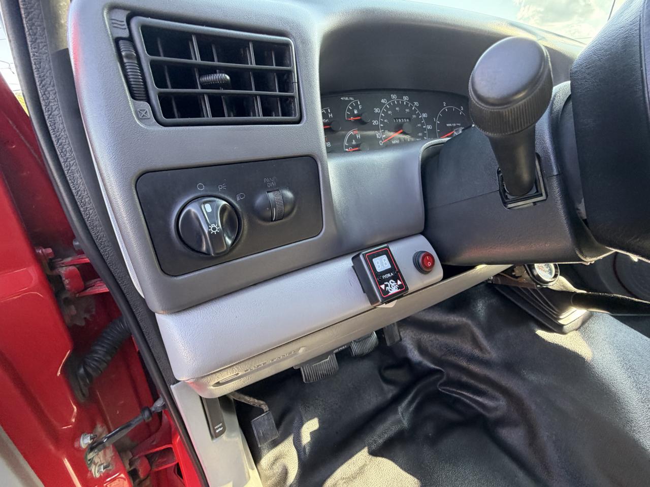 Ford Super Duty F-450 Reg Cab 141" WB XL 2000