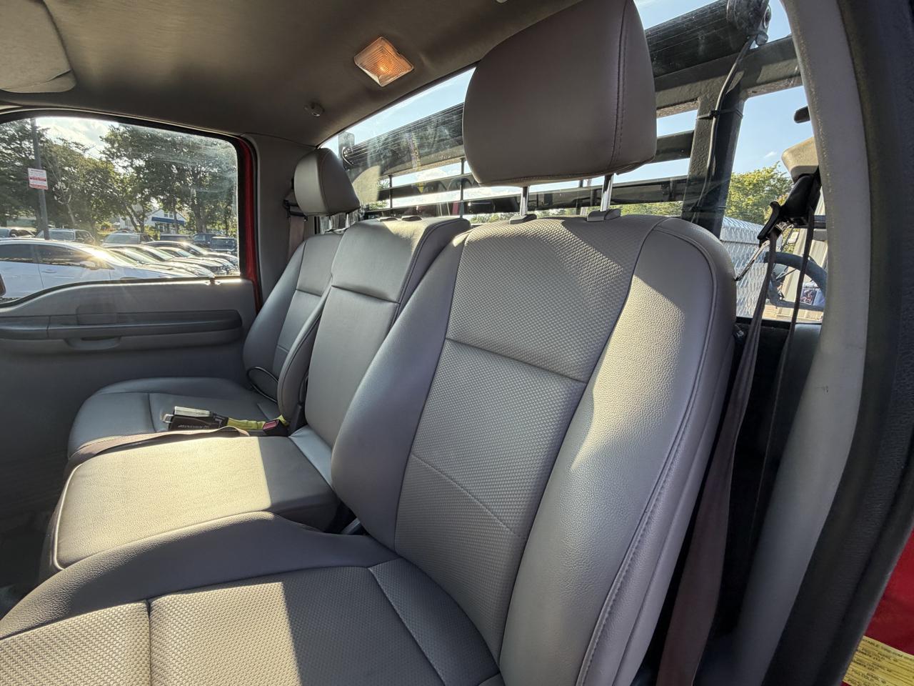 Ford Super Duty F-450 Reg Cab 141" WB XL 2000
