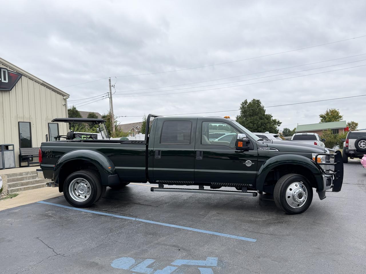 Ford Super Duty F-450 DRW 4WD Crew Cab 172" XL 2016
