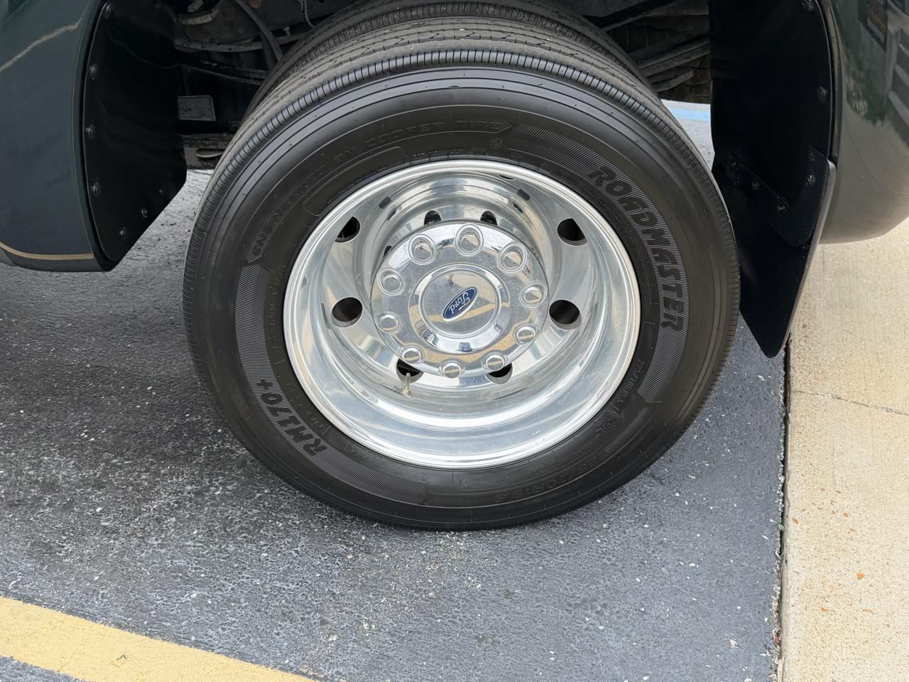 Ford Super Duty F-450 DRW 4WD Crew Cab 172" XL 2016