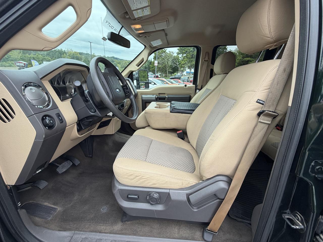 Ford Super Duty F-450 DRW 4WD Crew Cab 172" XL 2016