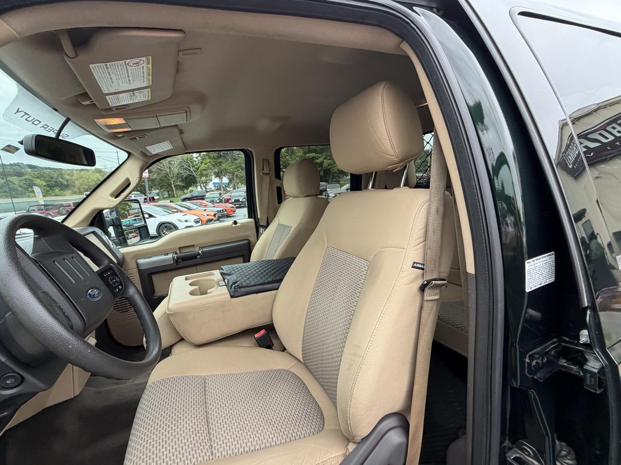 Ford Super Duty F-450 DRW 4WD Crew Cab 172" XL 2016