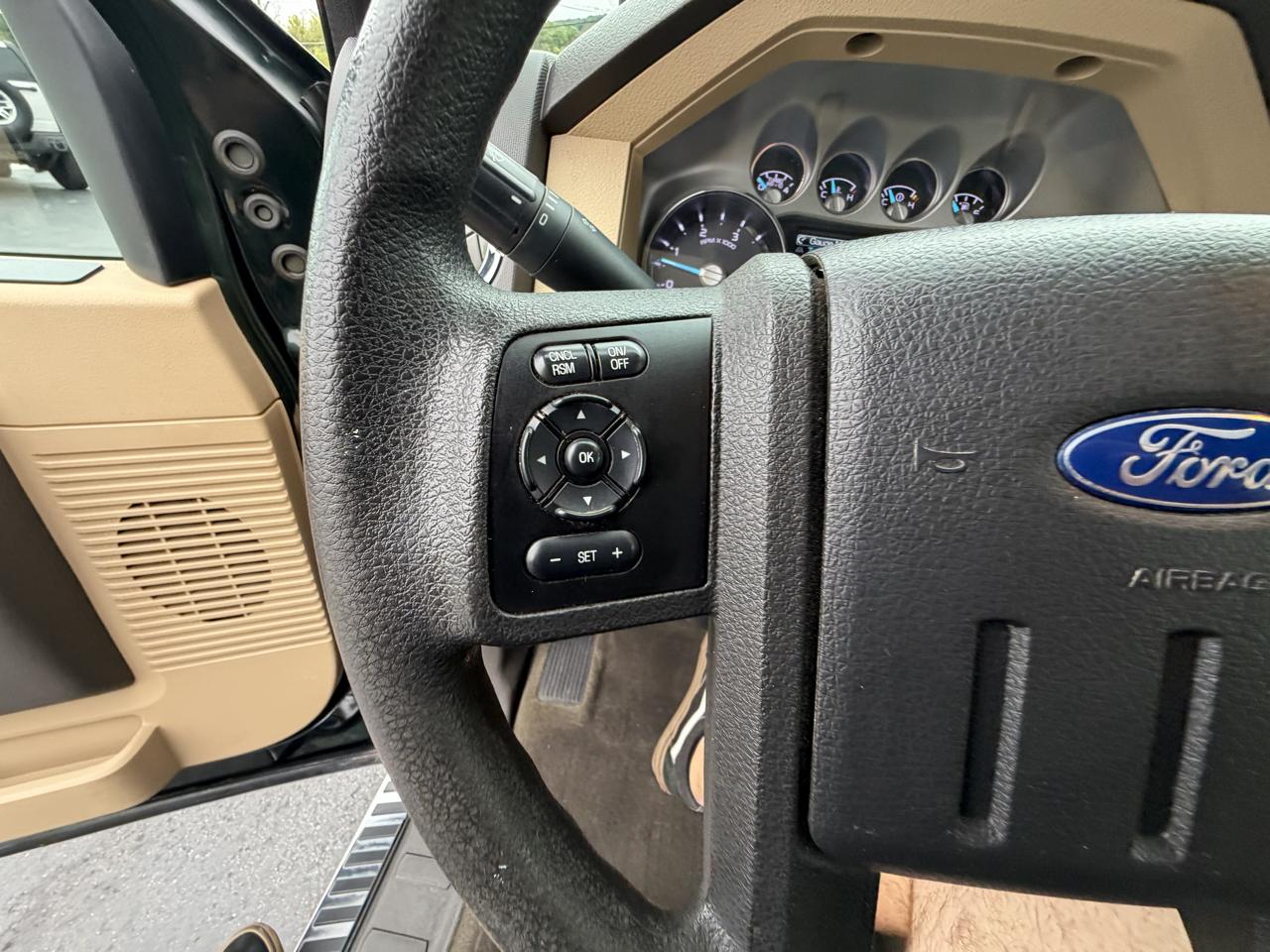Ford Super Duty F-450 DRW 4WD Crew Cab 172" XL 2016