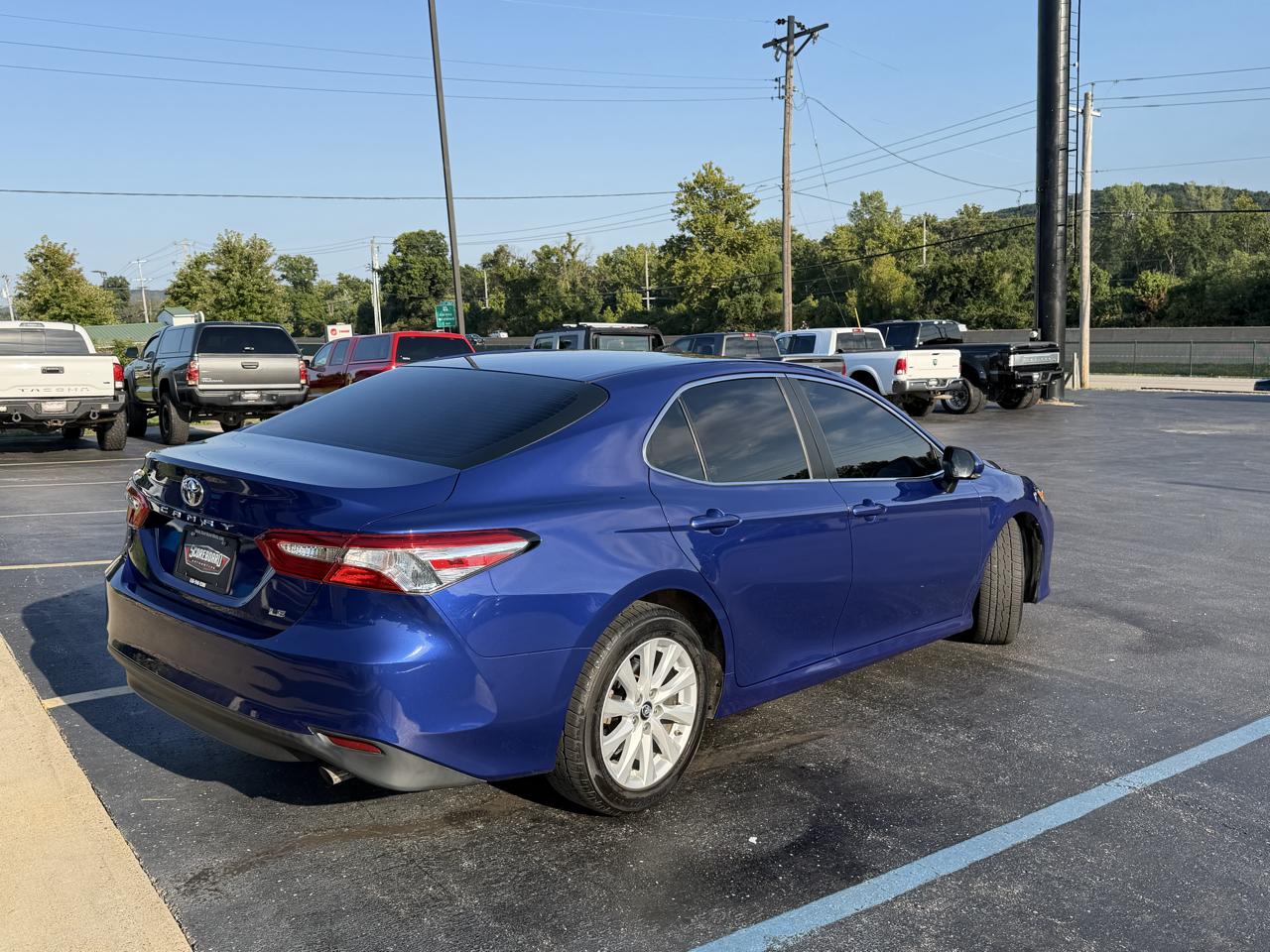 Toyota Camry LE Auto (Natl) 2018