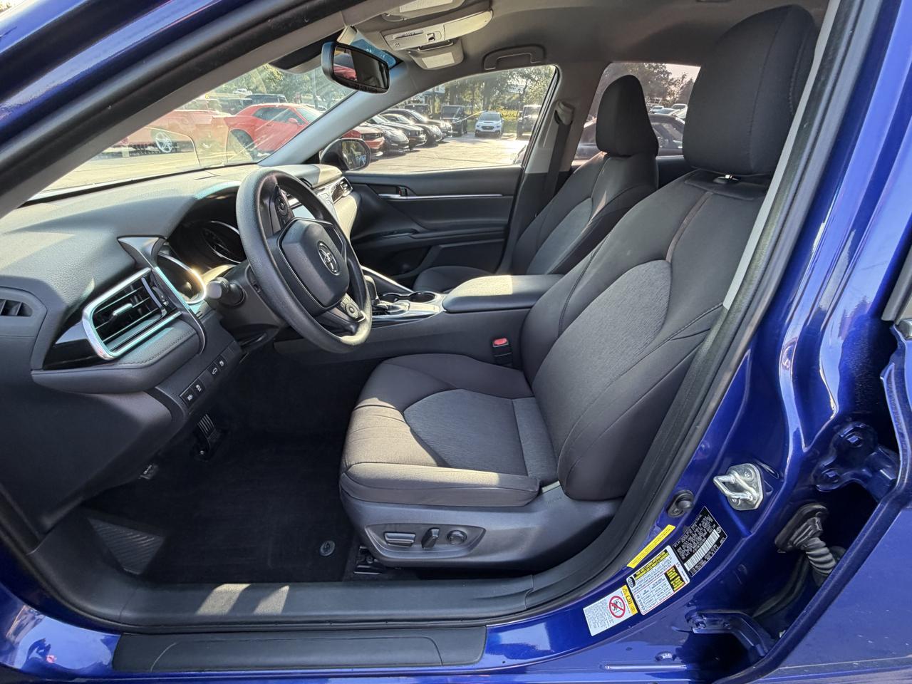 Toyota Camry LE Auto (Natl) 2018