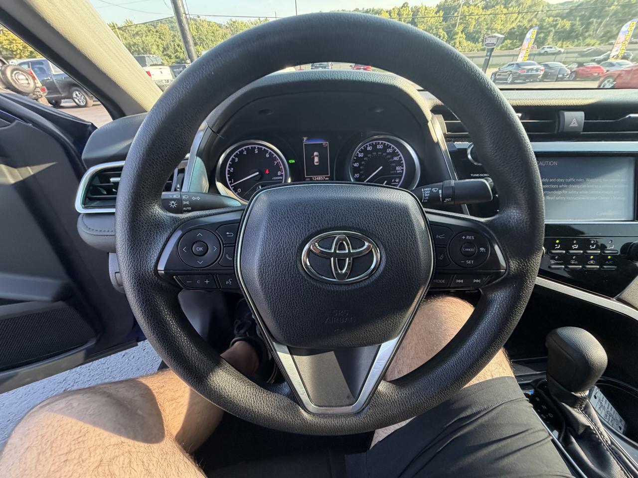 Toyota Camry LE Auto (Natl) 2018