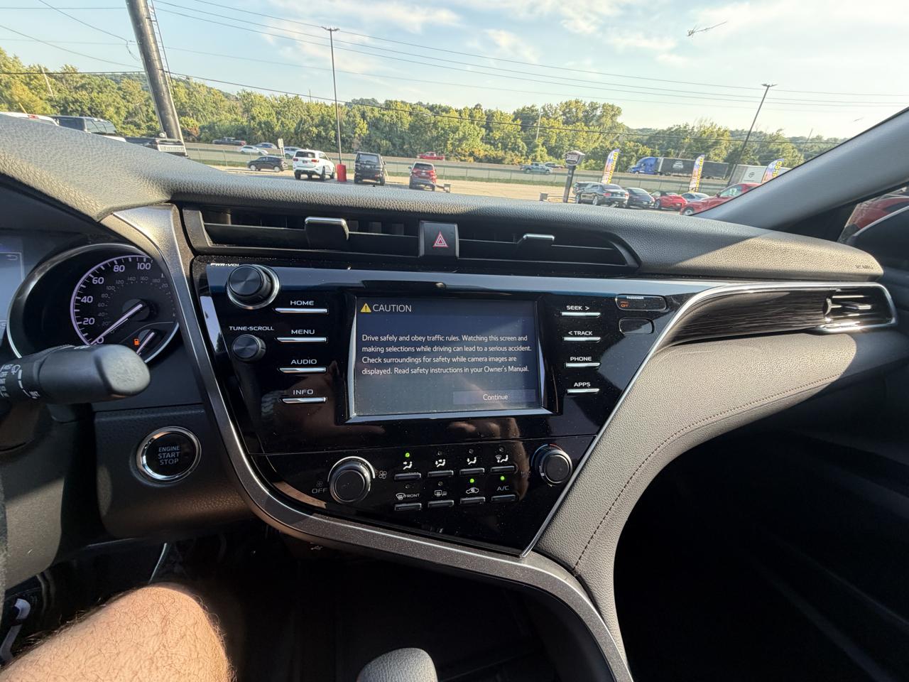 Toyota Camry LE Auto (Natl) 2018
