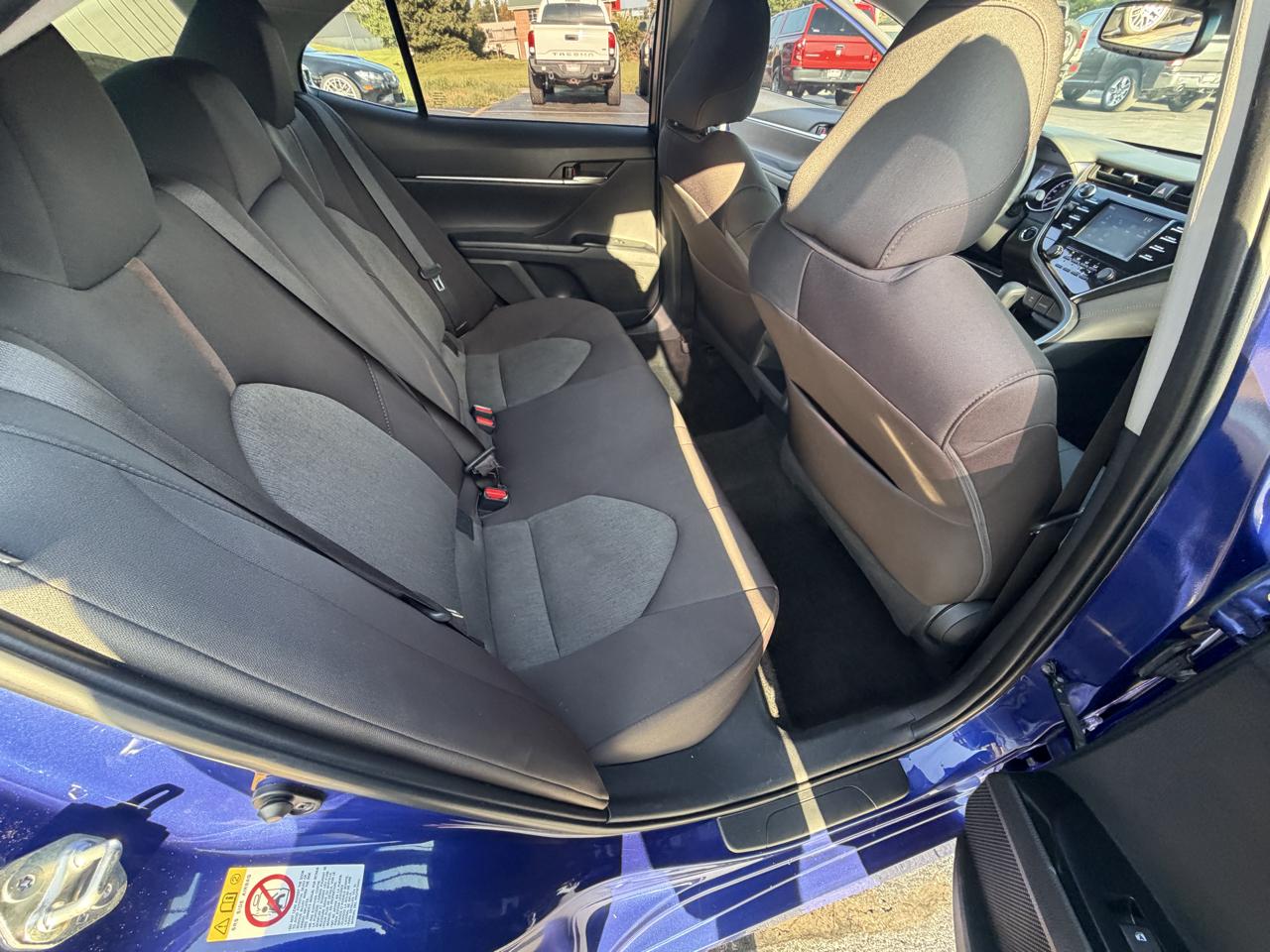 Toyota Camry LE Auto (Natl) 2018