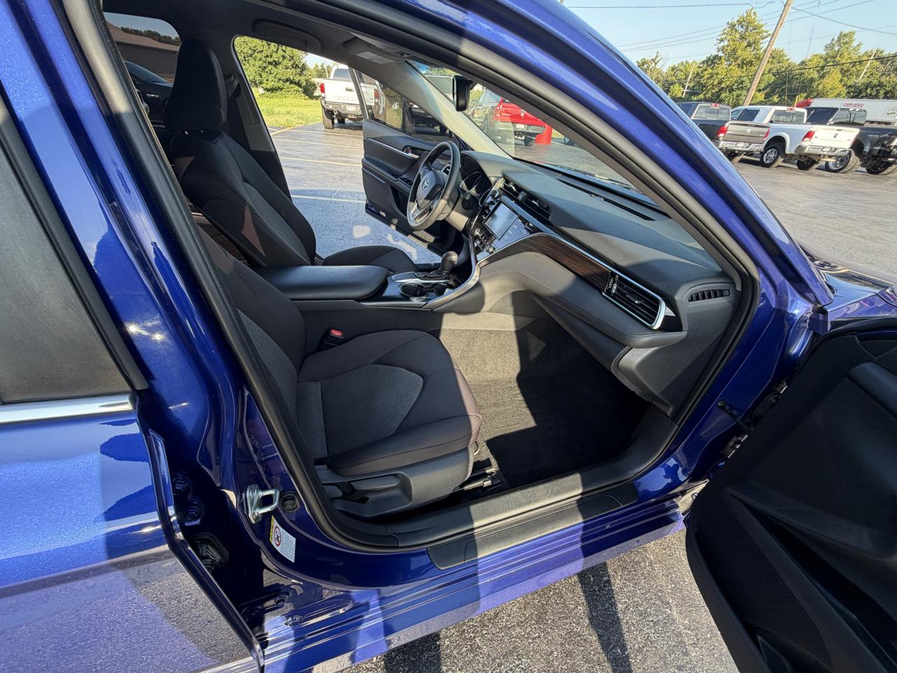 Toyota Camry LE Auto (Natl) 2018